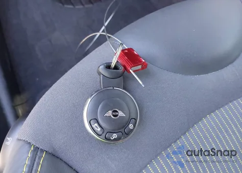 2009 Mini Cooper S from USA, damaged, VIN WMWMS33589TG89091